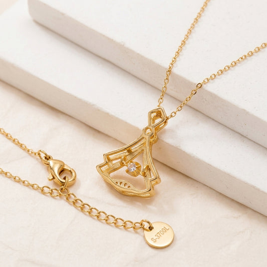Rhinestone Decor Pendant Necklace